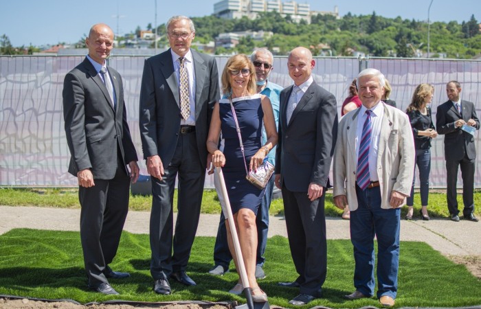 2020-07-01-Grundstein-CAA-SK-04